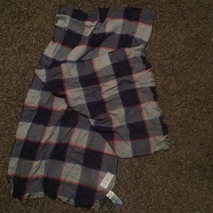 GAP scarf. (Navy grey red)